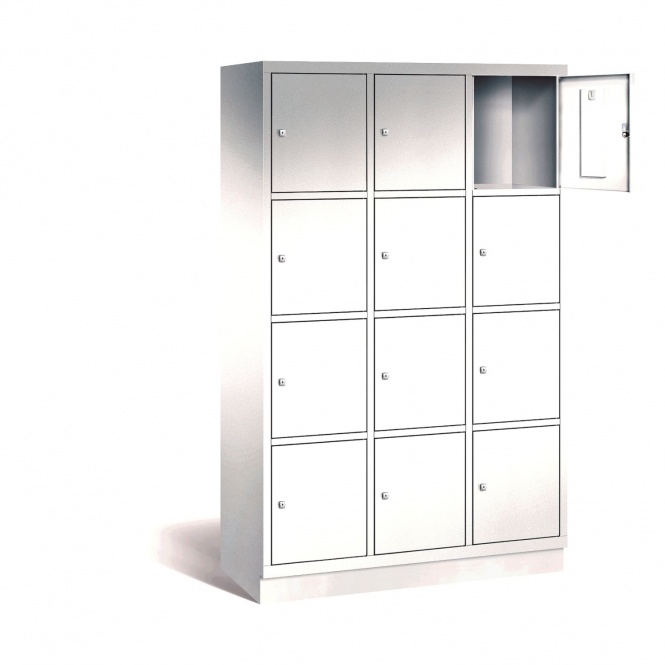 Schließfachschrank mit Stahlblechsockel, B/H/T 122,5x195x50, 3x4 Fächer 